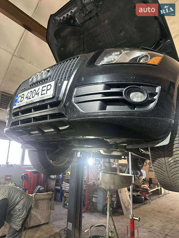 Позашляховик / Кросовер Audi Q5 2011 в Чернігові