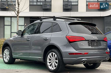Позашляховик / Кросовер Audi Q5 2015 в 