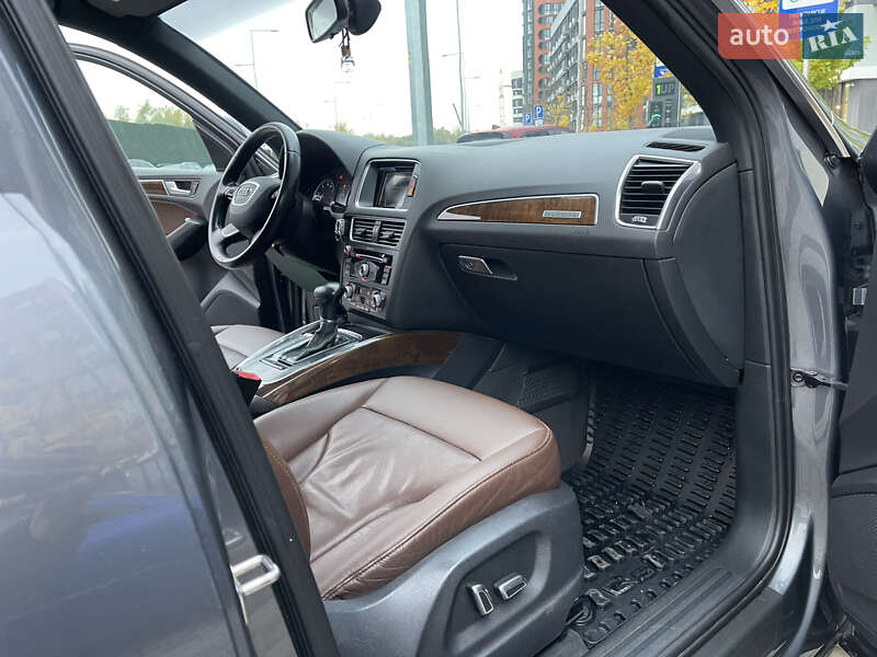 Внедорожник / Кроссовер Audi Q5 2015 в Киеве фото 46 Внедорожник / Кроссовер Audi Q5 2015 в Киеве