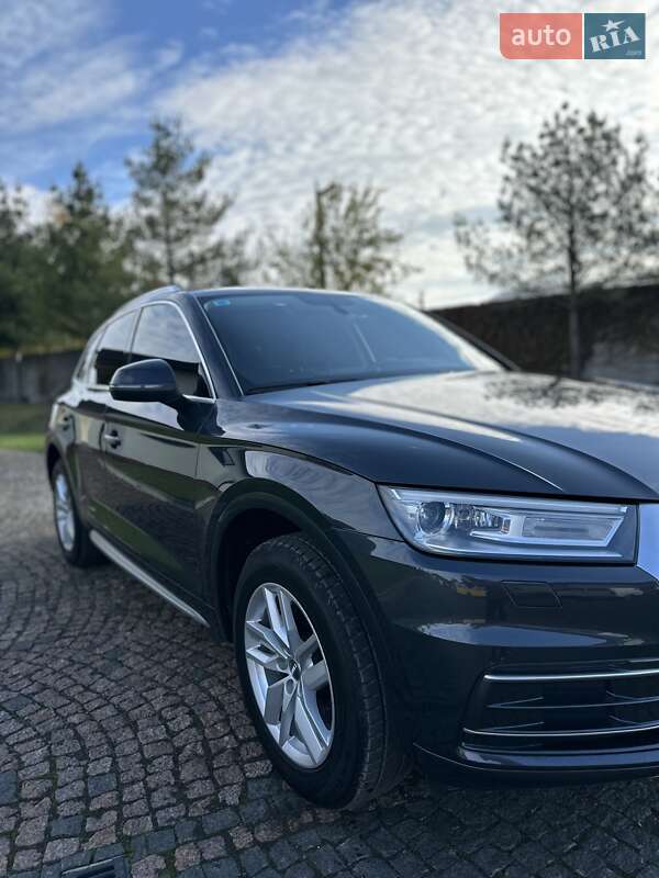 Позашляховик / Кросовер Audi Q5 2018 в Львові фото 32 Позашляховик / Кросовер Audi Q5 2018 в Львові