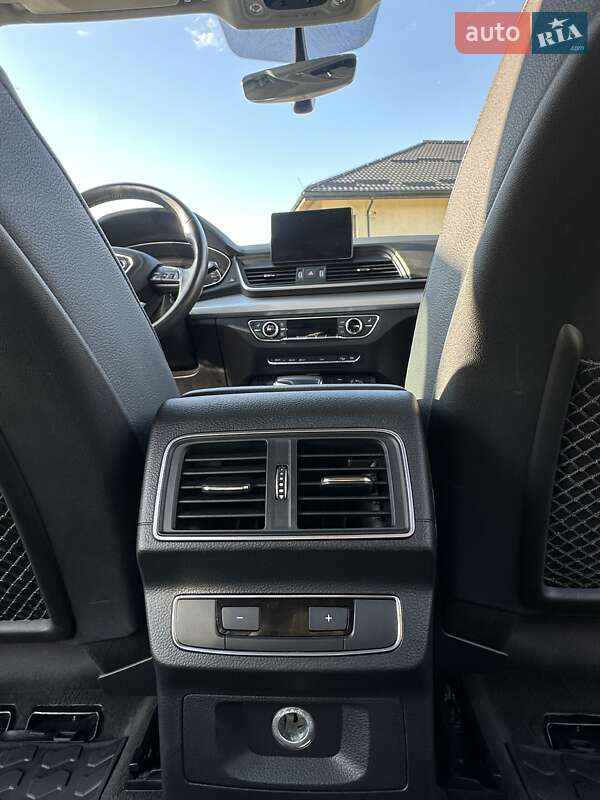 Позашляховик / Кросовер Audi Q5 2018 в Львові фото 74 Позашляховик / Кросовер Audi Q5 2018 в Львові