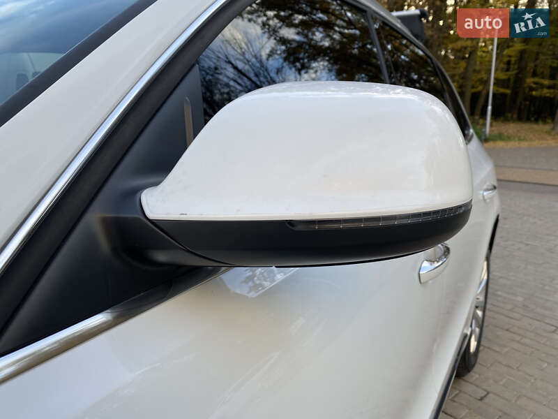 Внедорожник / Кроссовер Audi Q5 2015 в Львове