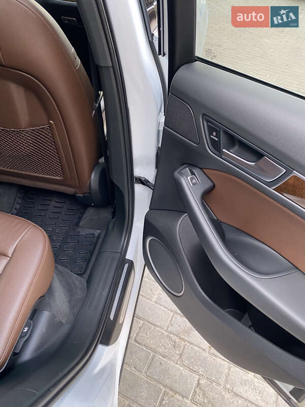 Внедорожник / Кроссовер Audi Q5 2015 в Львове