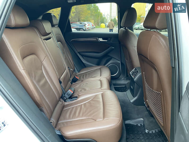 Внедорожник / Кроссовер Audi Q5 2015 в Львове