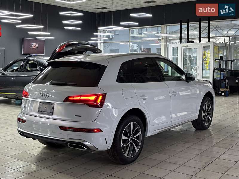 Внедорожник / Кроссовер Audi Q5 2023 в Киеве