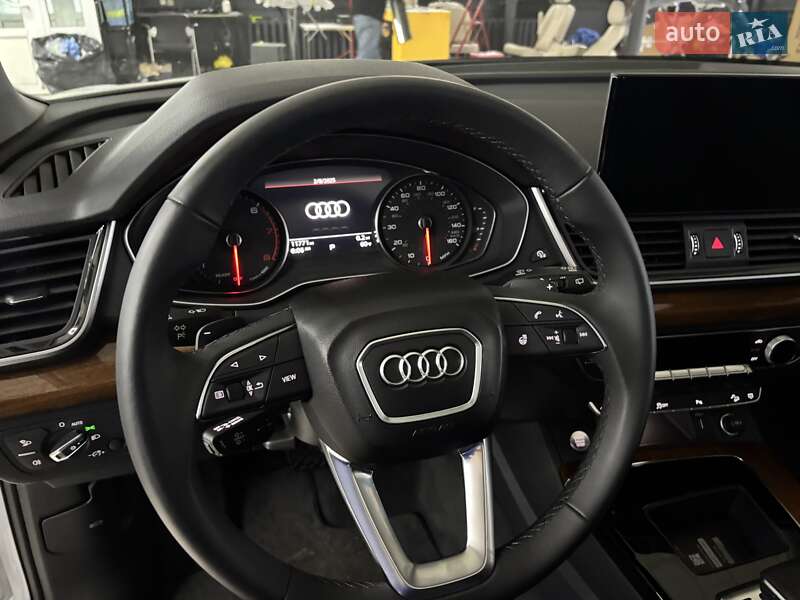 Внедорожник / Кроссовер Audi Q5 2023 в Киеве