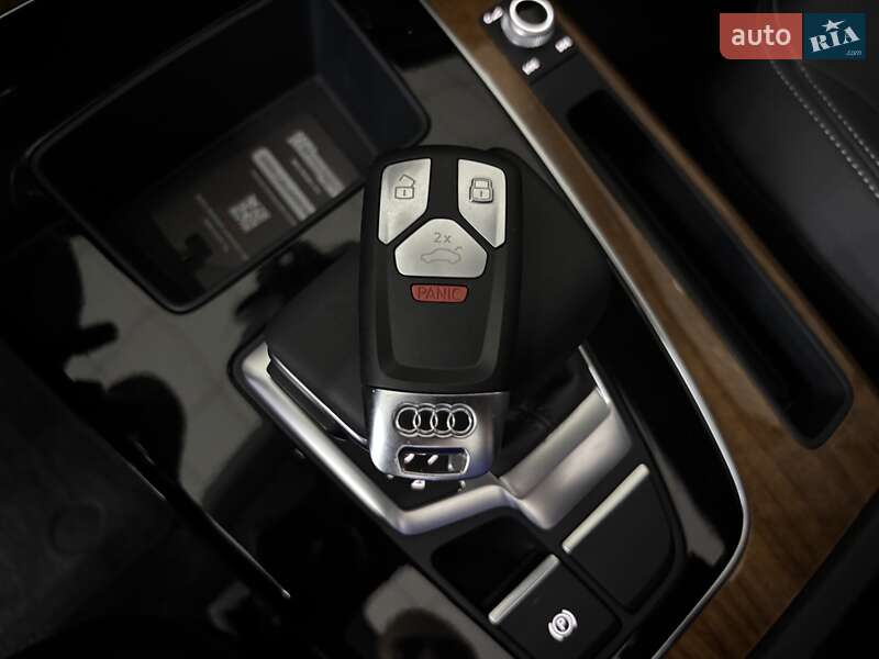 Внедорожник / Кроссовер Audi Q5 2023 в Киеве