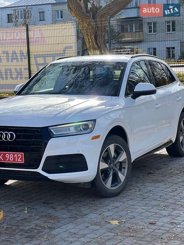 Внедорожник / Кроссовер Audi Q5 2020 в Львове фото 4 Внедорожник / Кроссовер Audi Q5 2020 в Львове