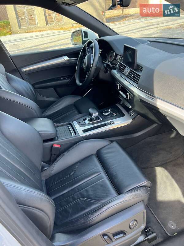 Внедорожник / Кроссовер Audi Q5 2020 в Львове фото 17 Внедорожник / Кроссовер Audi Q5 2020 в Львове