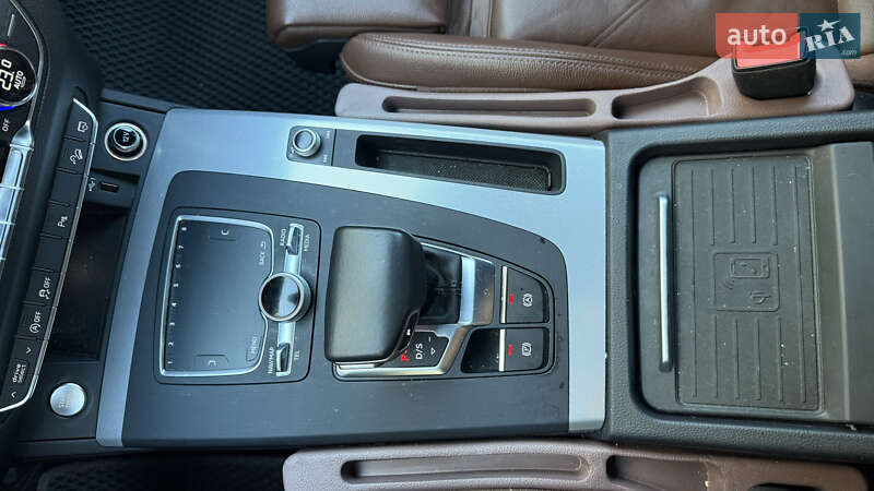 Позашляховик / Кросовер Audi Q5 2018 в Житомирі фото 15 Позашляховик / Кросовер Audi Q5 2018 в Житомирі