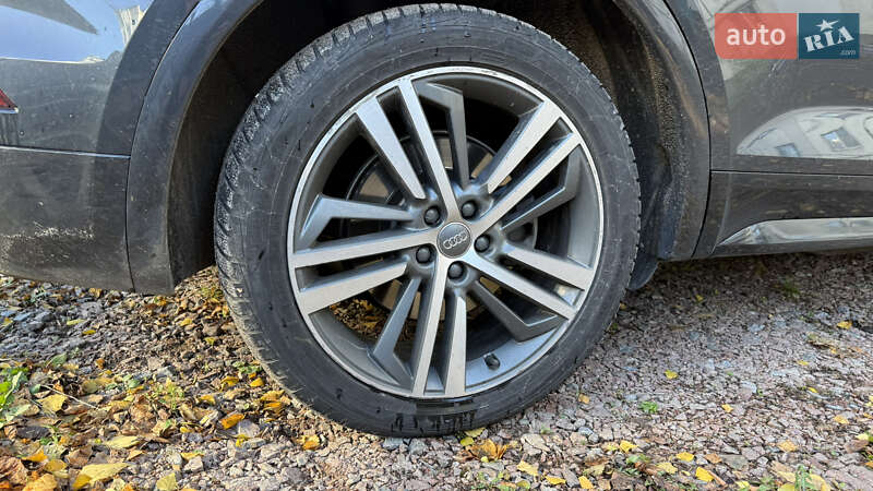 Позашляховик / Кросовер Audi Q5 2018 в Житомирі фото 46 Позашляховик / Кросовер Audi Q5 2018 в Житомирі