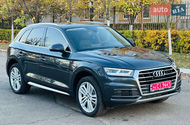 Позашляховик / Кросовер Audi Q5 2017 в Києві