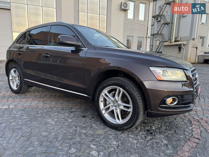 Внедорожник / Кроссовер Audi Q5 2014 в Луцке