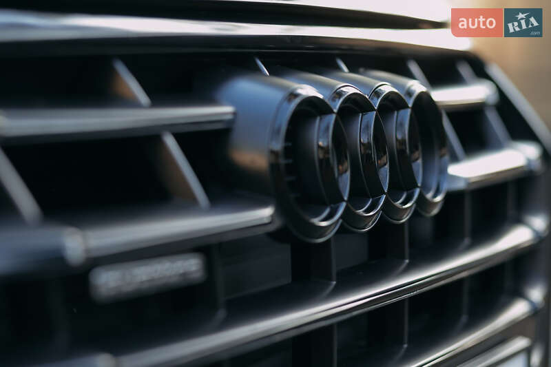 Позашляховик / Кросовер Audi Q5 2019 в Києві фото 2 Позашляховик / Кросовер Audi Q5 2019 в Києві