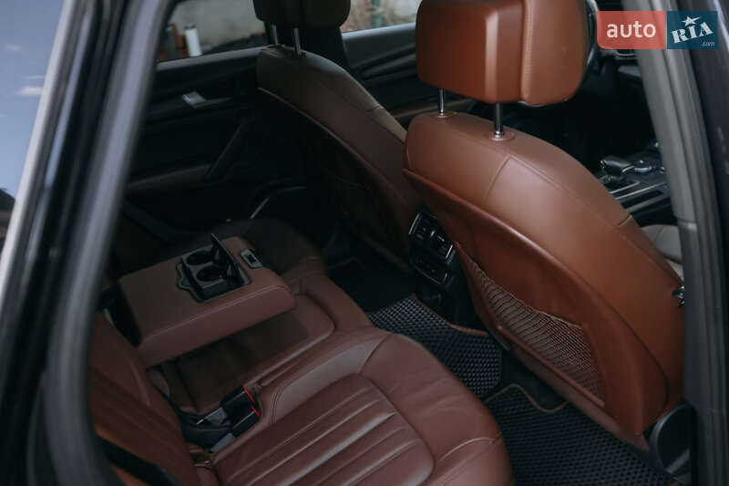 Позашляховик / Кросовер Audi Q5 2019 в Києві фото 22 Позашляховик / Кросовер Audi Q5 2019 в Києві