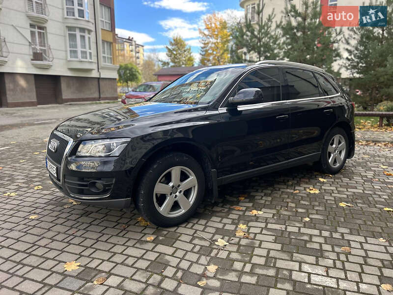 Позашляховик / Кросовер Audi Q5 2011 в Івано-Франківську