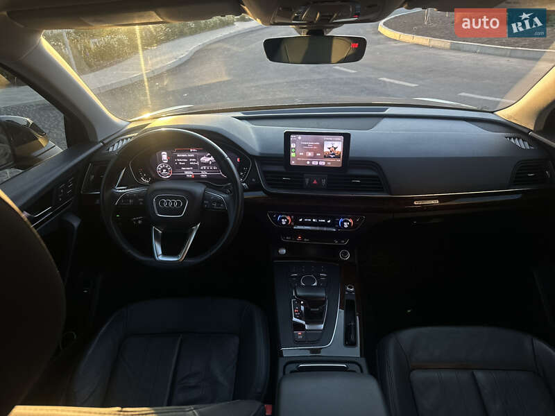 Позашляховик / Кросовер Audi Q5 2017 в Києві фото 21 Позашляховик / Кросовер Audi Q5 2017 в Києві