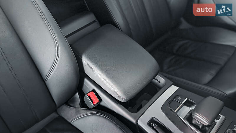 Позашляховик / Кросовер Audi Q5 2019 в Рівному