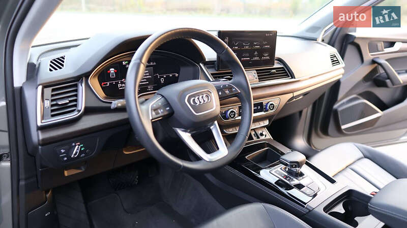 Внедорожник / Кроссовер Audi Q5 2022 в Киеве
