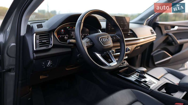 Внедорожник / Кроссовер Audi Q5 2022 в Киеве