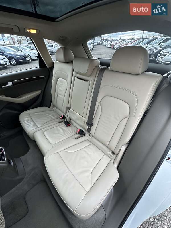 Позашляховик / Кросовер Audi Q5 2011 в Білогородці