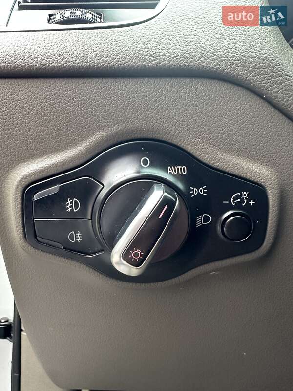 Позашляховик / Кросовер Audi Q5 2011 в Білогородці