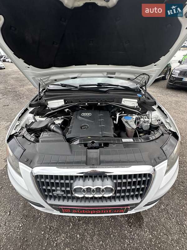 Позашляховик / Кросовер Audi Q5 2011 в Білогородці