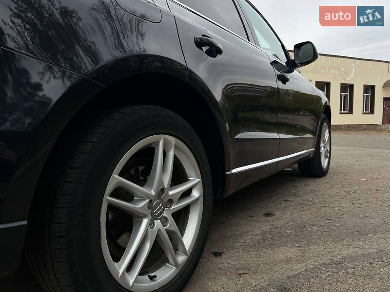 Позашляховик / Кросовер Audi Q5 2012 в Слов'янську