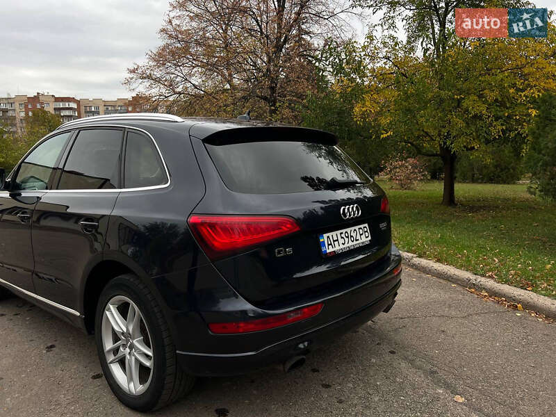 Позашляховик / Кросовер Audi Q5 2012 в Слов'янську