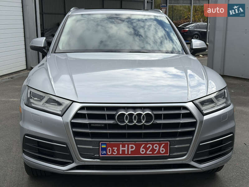 Позашляховик / Кросовер Audi Q5 2018 в Києві