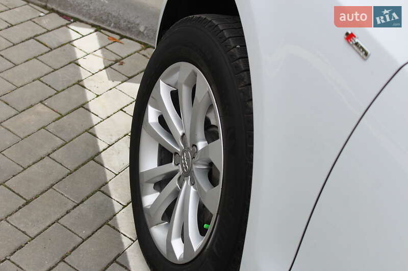 Внедорожник / Кроссовер Audi Q5 2015 в Ровно