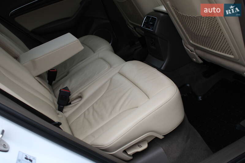 Внедорожник / Кроссовер Audi Q5 2015 в Ровно