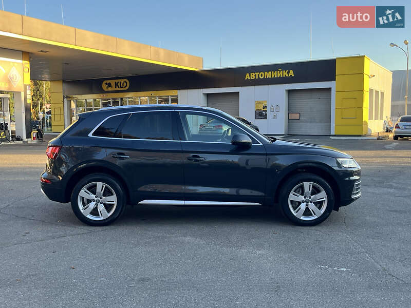 Внедорожник / Кроссовер Audi Q5 2017 в Киеве фото 10 Внедорожник / Кроссовер Audi Q5 2017 в Киеве