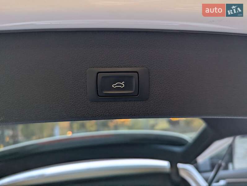 Позашляховик / Кросовер Audi Q5 2015 в Києві