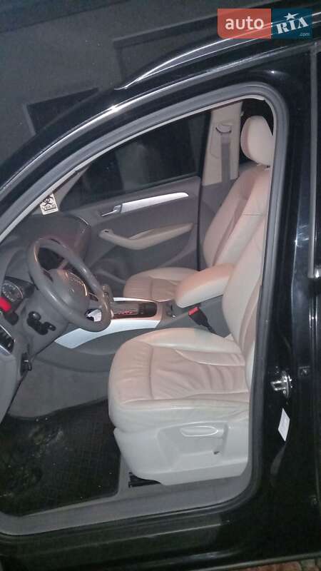 Позашляховик / Кросовер Audi Q5 2010 в Тернополі