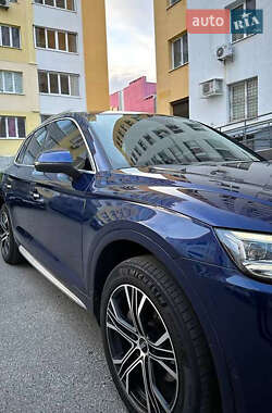 Позашляховик / Кросовер Audi Q5 2018 в Львові