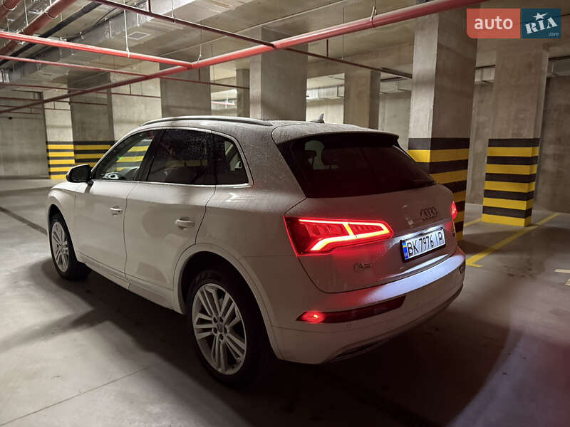 Позашляховик / Кросовер Audi Q5 2017 в Рівному фото 7 Позашляховик / Кросовер Audi Q5 2017 в Рівному