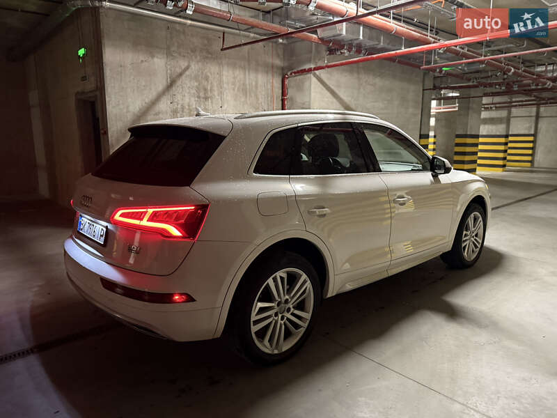 Позашляховик / Кросовер Audi Q5 2017 в Рівному фото 6 Позашляховик / Кросовер Audi Q5 2017 в Рівному