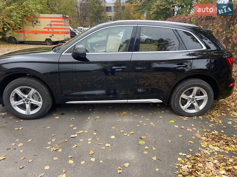 Позашляховик / Кросовер Audi Q5 2020 в Києві фото 16 Позашляховик / Кросовер Audi Q5 2020 в Києві