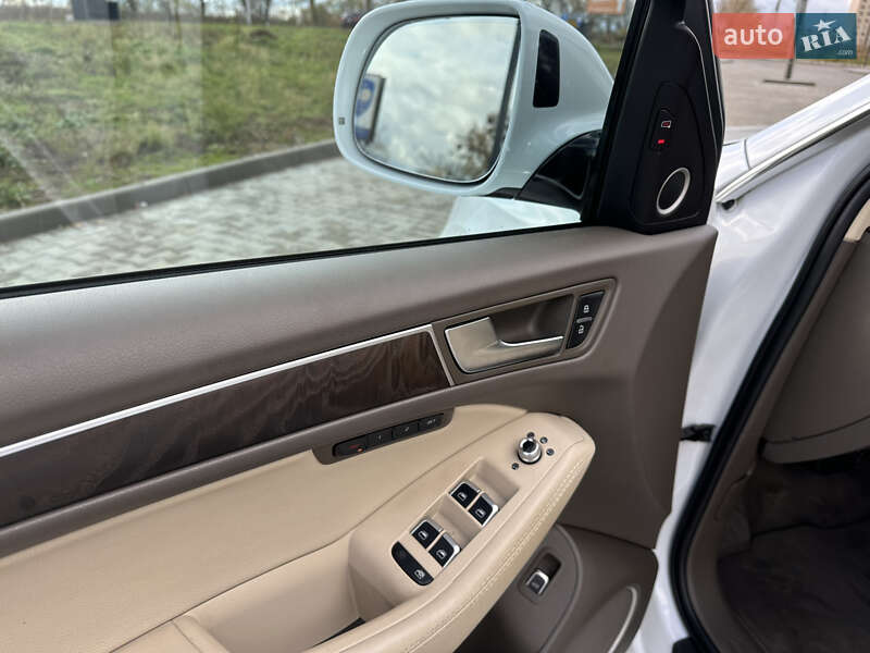 Внедорожник / Кроссовер Audi Q5 2015 в Киеве