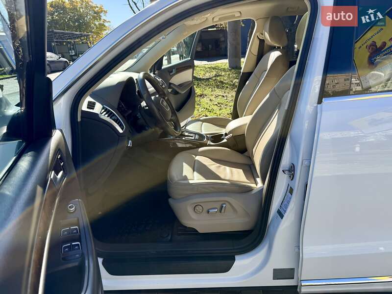 Внедорожник / Кроссовер Audi Q5 2016 в Одессе