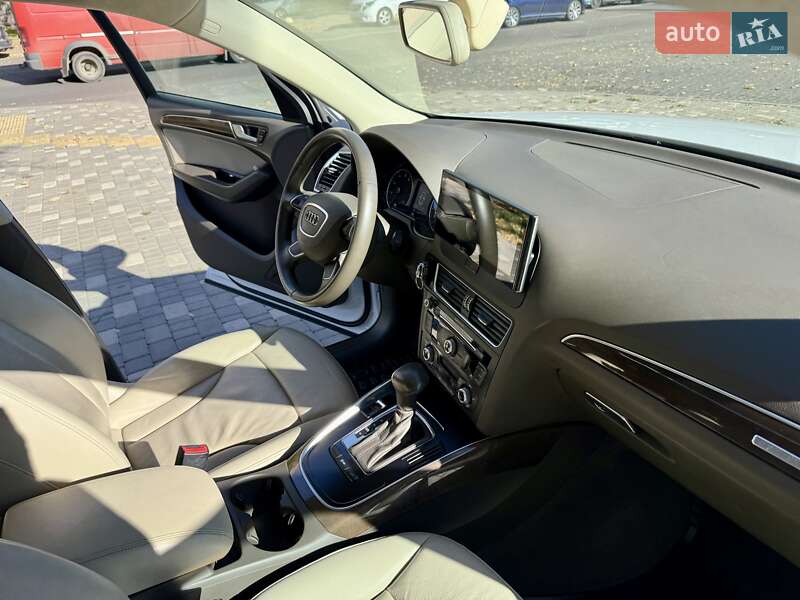 Внедорожник / Кроссовер Audi Q5 2016 в Одессе