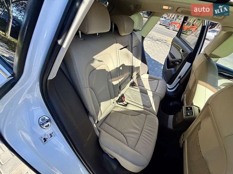 Внедорожник / Кроссовер Audi Q5 2016 в Одессе