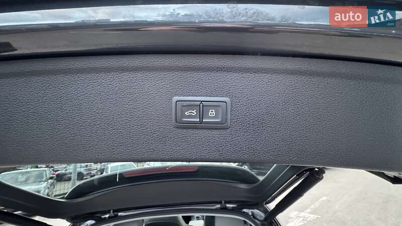 Позашляховик / Кросовер Audi Q5 2019 в Києві фото 18 Позашляховик / Кросовер Audi Q5 2019 в Києві