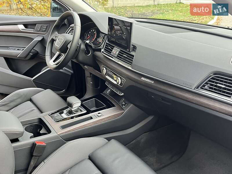 Позашляховик / Кросовер Audi Q5 2023 в Києві