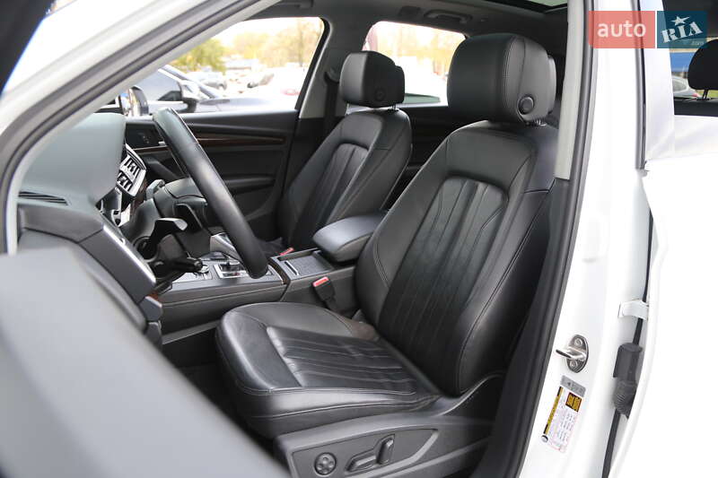 Позашляховик / Кросовер Audi Q5 2019 в Києві фото 10 Позашляховик / Кросовер Audi Q5 2019 в Києві