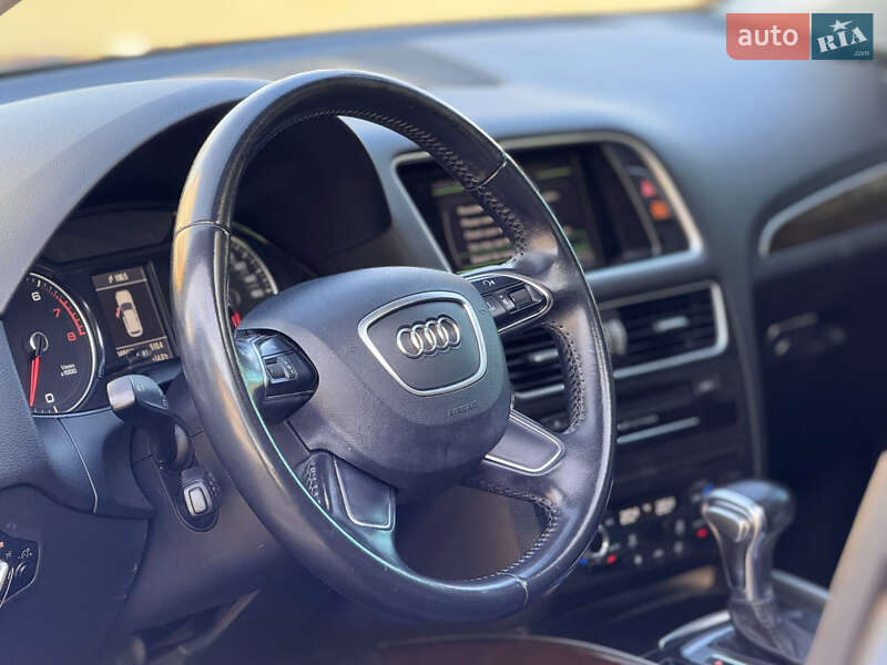 Позашляховик / Кросовер Audi Q5 2016 в Києві