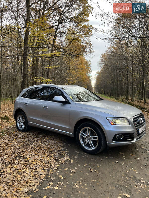 Позашляховик / Кросовер Audi Q5 2015 в Івано-Франківську
