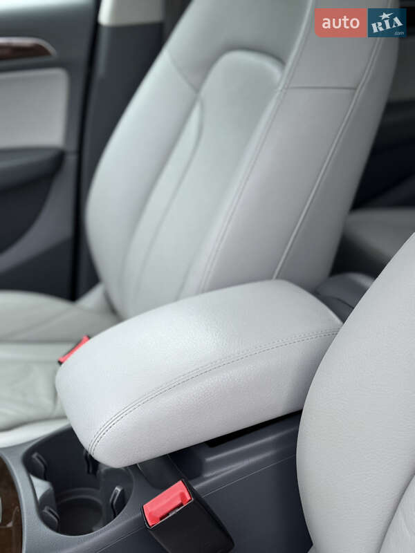 Внедорожник / Кроссовер Audi Q5 2013 в Дубно