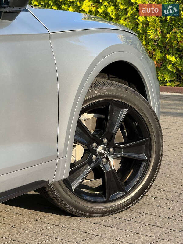 Позашляховик / Кросовер Audi Q5 2018 в Стрию